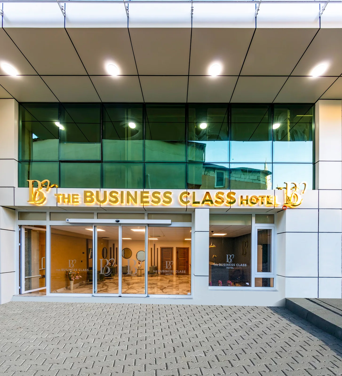 The Business Class Hotel dış cephe